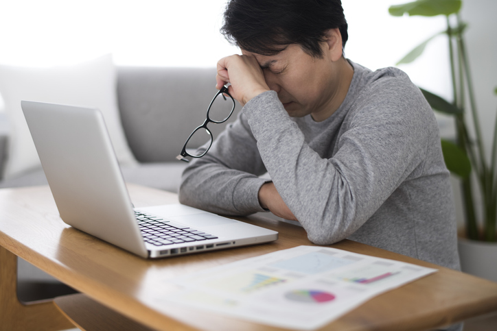 睡眠不足が続くことで起こる悪影響